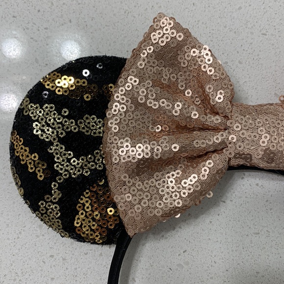 Minnie Mouse Ears Leopard Sequin Headband - Picture 4 of 7